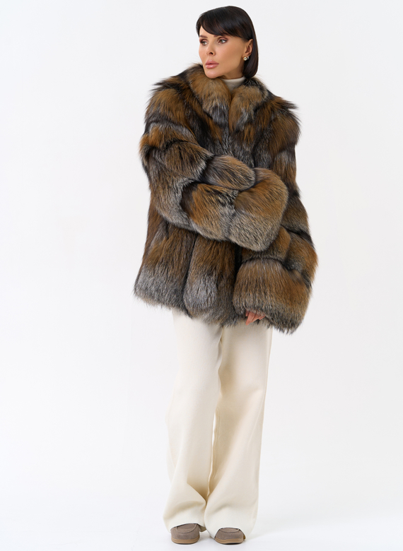 Короткая шуба из лисы