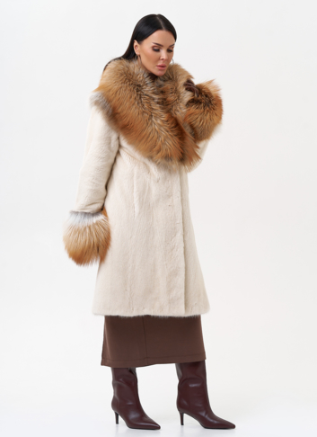 Норковая шуба с отделкой из меха лисы