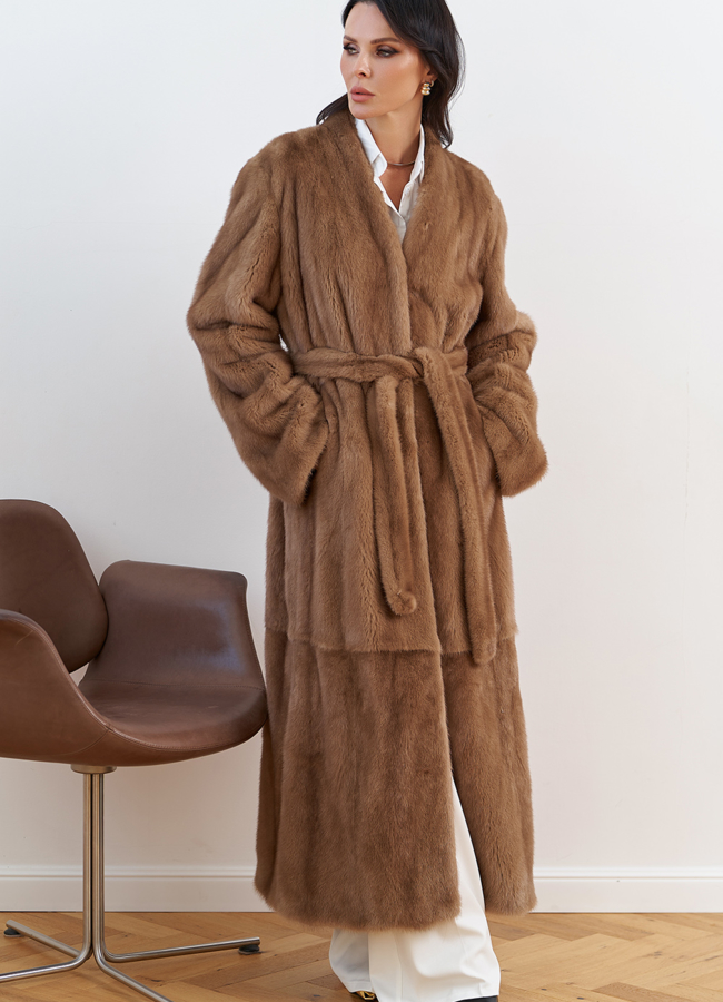 Женская длинная шуба из меха норки модель № 30695 в кредит