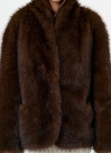 Женская шуба из эко меха с поясом