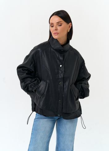 Женская объемная куртка из эко кожи