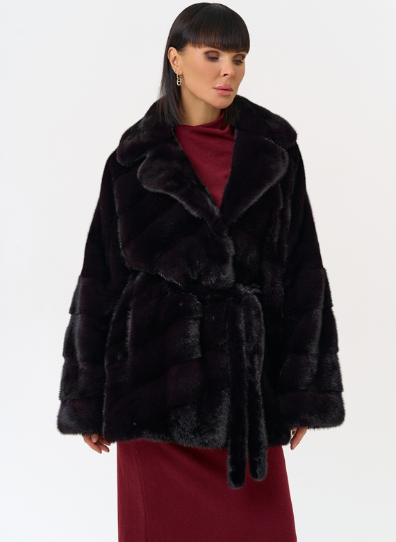 Шуба из меха норки с английским воротником