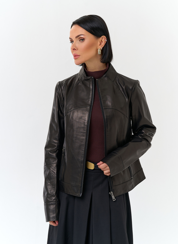 Женская куртка из натуральной кожи