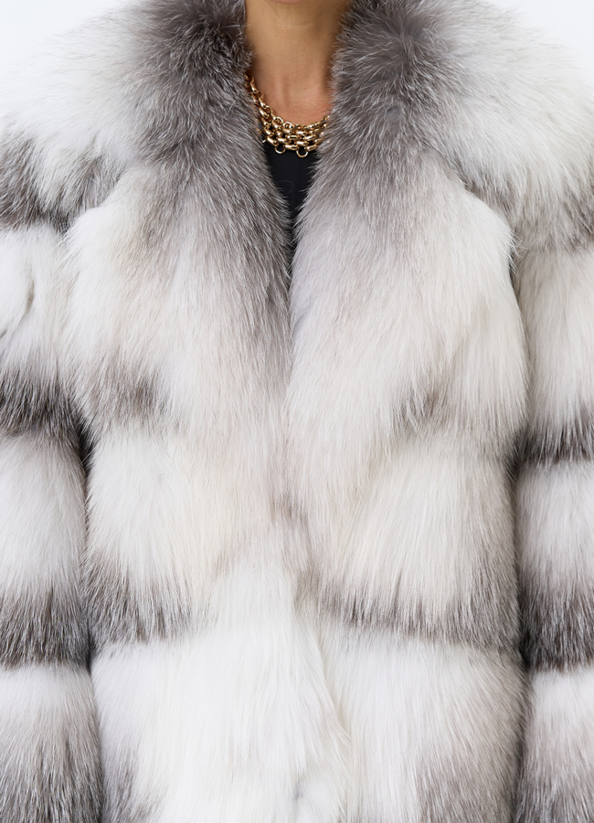 Шуба из белой лисы модель № 2521 в рассрочку