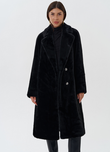 Женское пальто из эко меха с поясом