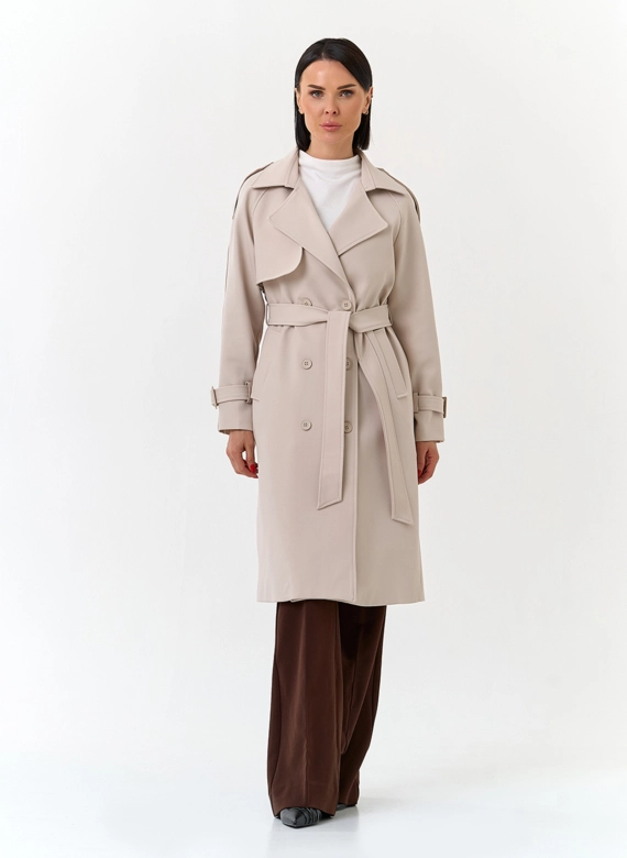 Женский светлый плащ
