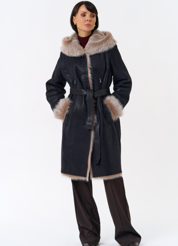 Женская натуральная дубленка с капюшоном