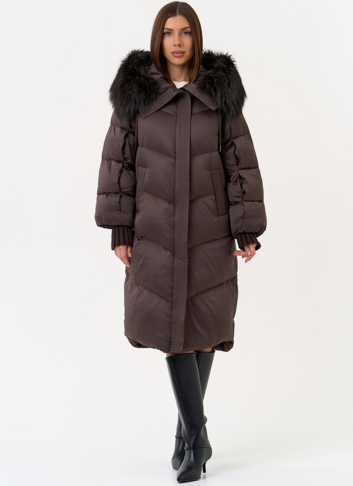 Женский пуховик с капюшоном из меха чернобурки