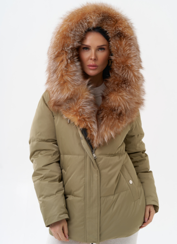 Пуховик с капюшоном из меха лисы Пуховик с капюшоном из меха лисы
