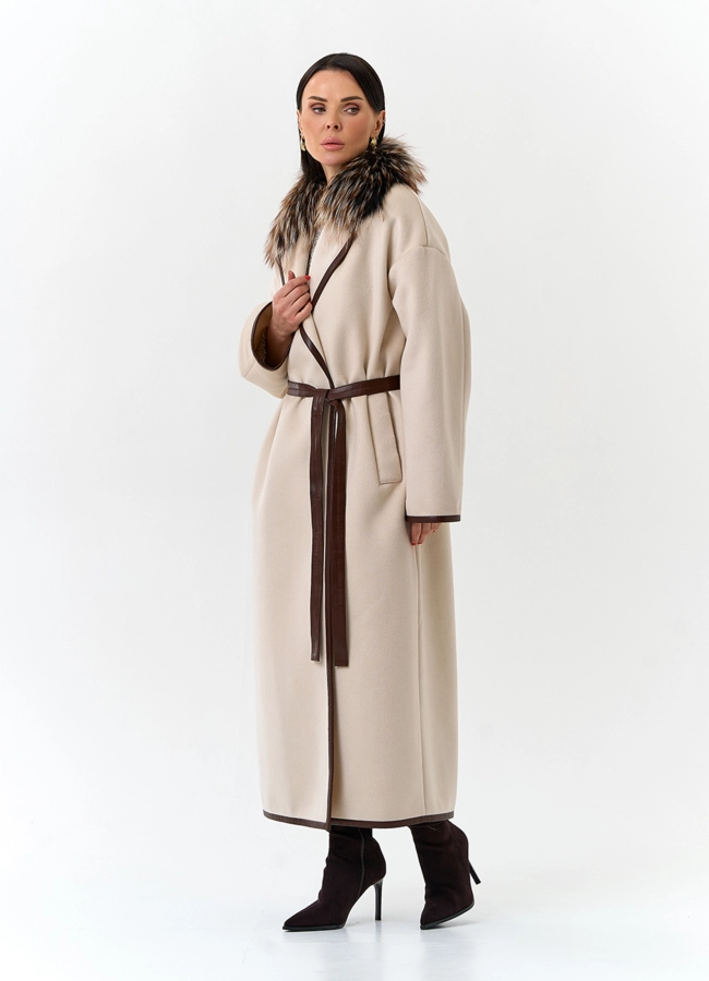 Женское длинное пальто с отделкой из меха лисы модель № 32650 универмаг малина