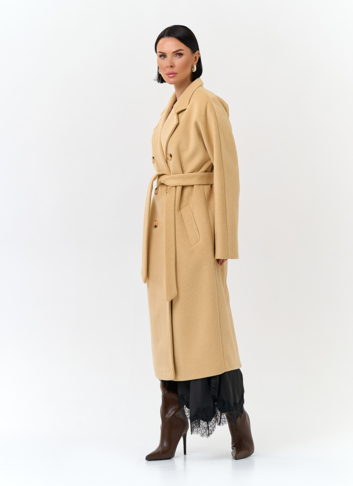 Женское пальто с поясом