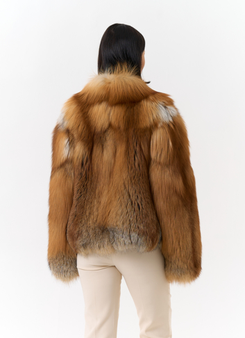 Укороченная шуба из меха рыжей лисы