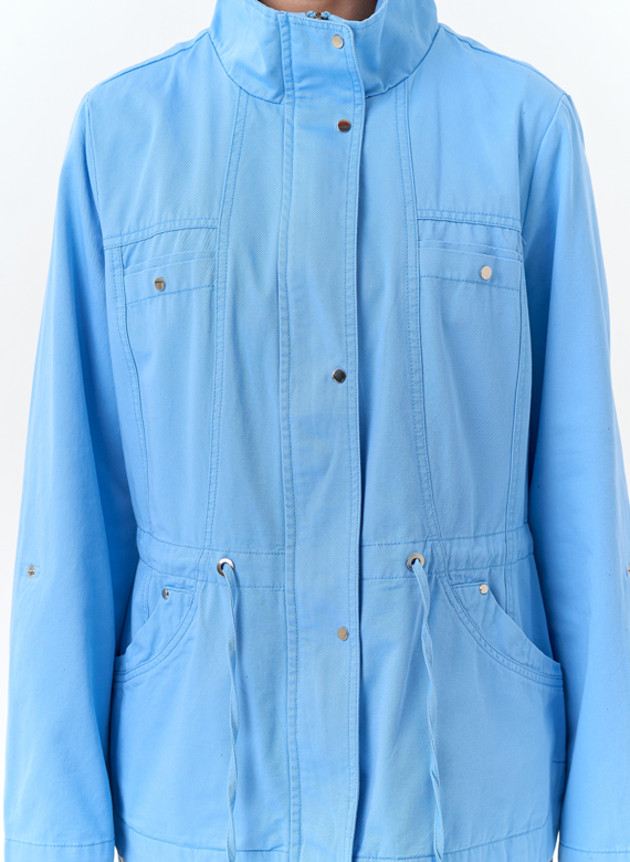 Женская ветровка с воротником стойкой