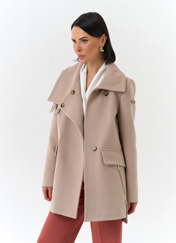 Женское укороченное пальто с воротником стойкой