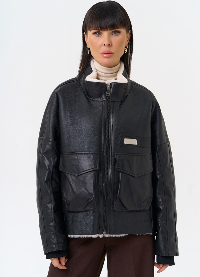 Женский пуховик из натуральной кожи с отделкой из овчины модель № 28577 в рассрочку