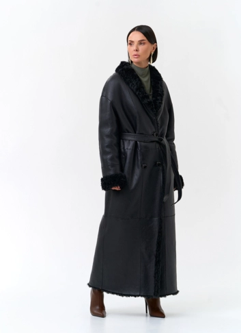 Двусторонняя женская дубленка из овчины в черном цвете