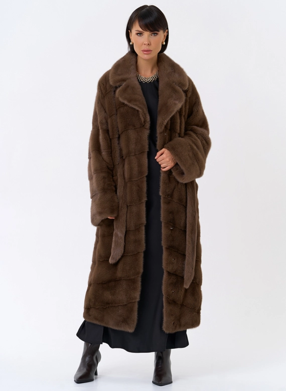 Длинная шуба с английским воротником