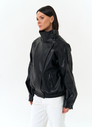 Женская куртка из эко кожи с воротником стойкой