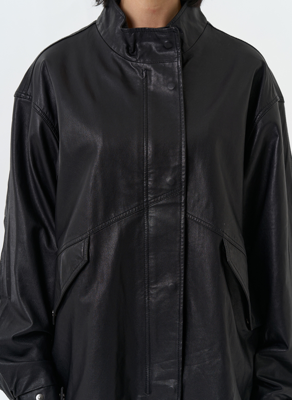 Женская куртка из натуральной кожи 